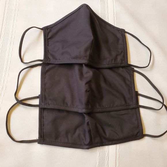 New Set of 4 Reusable Cloth Black Face masks - Picture 1 of 3